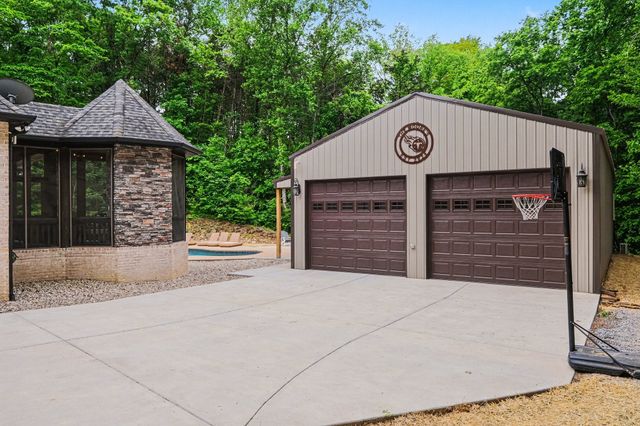 1850 Puryears Bend Rd, Hartsville, TN 37074