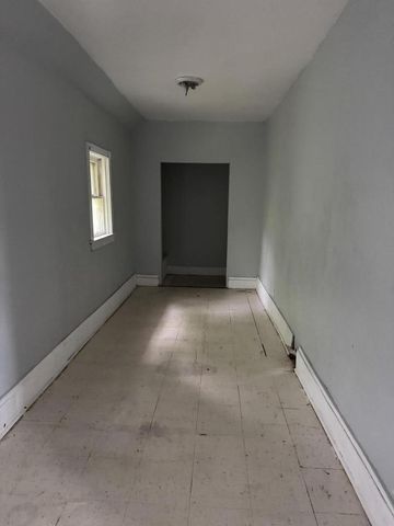 2340 N 12th STREET, Milwaukee, WI 53206