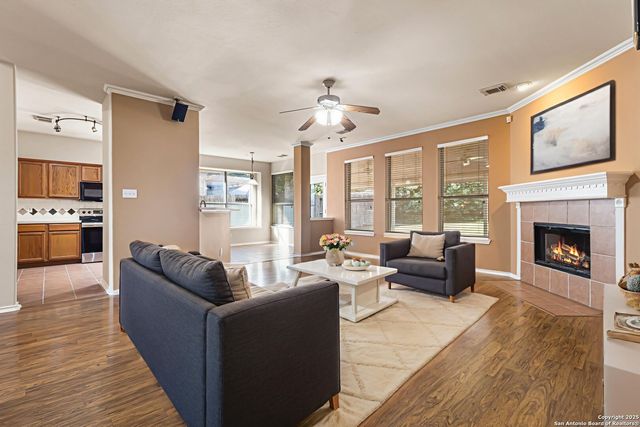 21715 Cliff View Dr., San Antonio, TX 78259