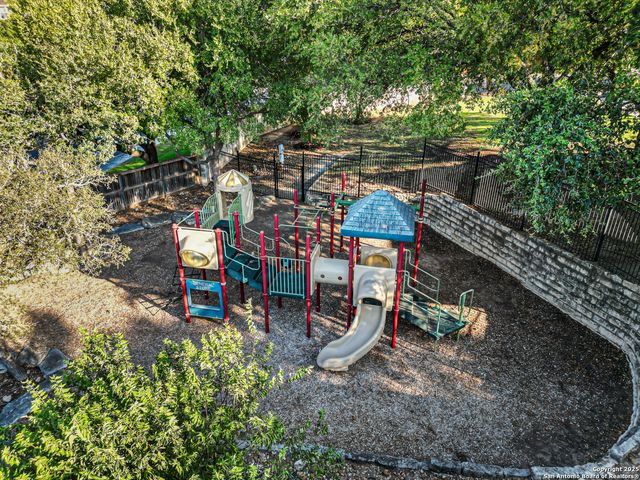 21715 Cliff View Dr., San Antonio, TX 78259