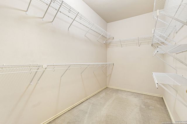 21715 Cliff View Dr., San Antonio, TX 78259