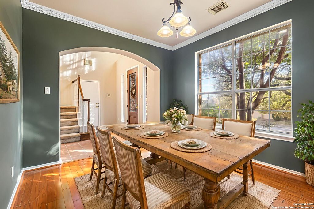 21715 Cliff View Dr., San Antonio, TX 78259