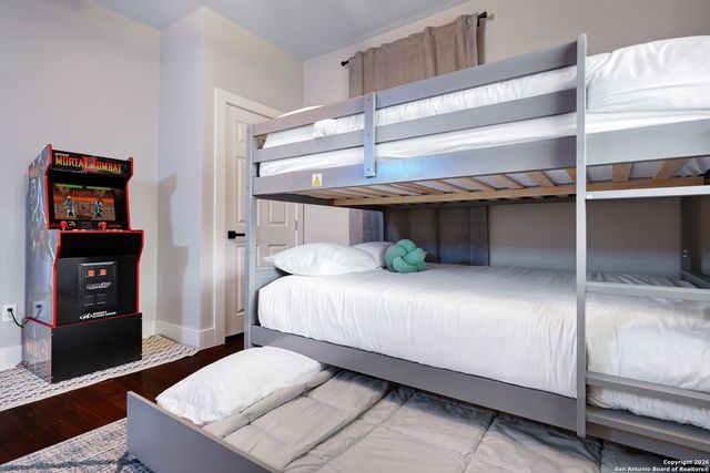 1917 W Huisache, San Antonio, TX 78201