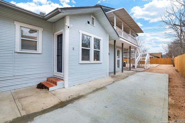 1917 W Huisache, San Antonio, TX 78201