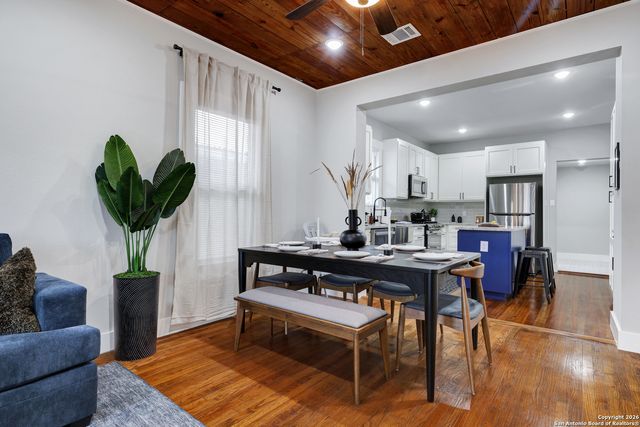 1917 W Huisache, San Antonio, TX 78201