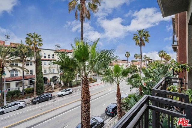 6020 Seabluff Drive 321, Playa Vista, CA 90094