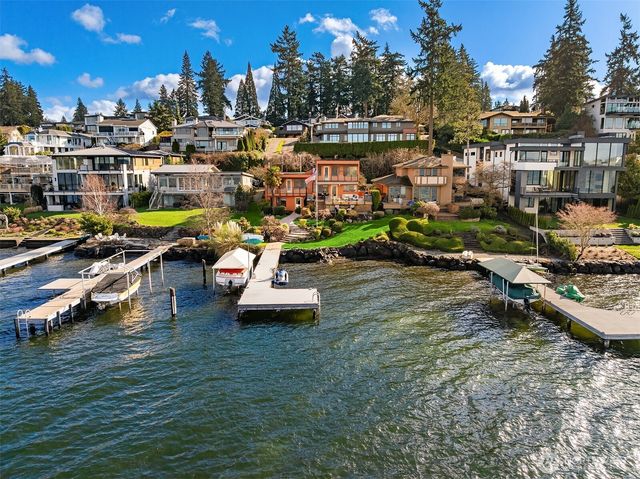 1621 10th Street W, Kirkland, WA 98033