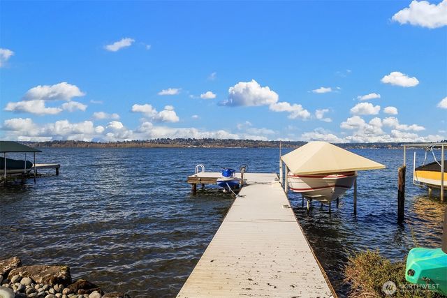 1621 10th Street W, Kirkland, WA 98033