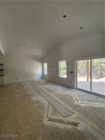 108 Willow Way, Elyria, OH 44035