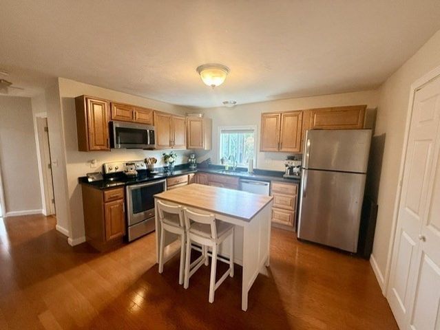 216 Pond Street 2, Braintree, MA 02184
