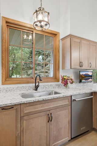 7135 167th Street E, Prior Lake, MN 55372