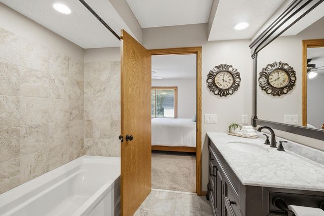 7135 167th Street E, Prior Lake, MN 55372