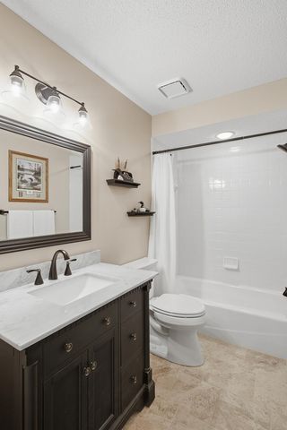7135 167th Street E, Prior Lake, MN 55372