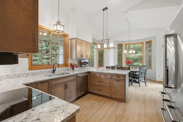 7135 167th Street E, Prior Lake, MN 55372
