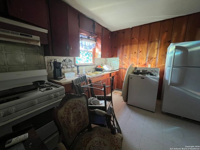 1338 Merida, San Antonio, TX 78207