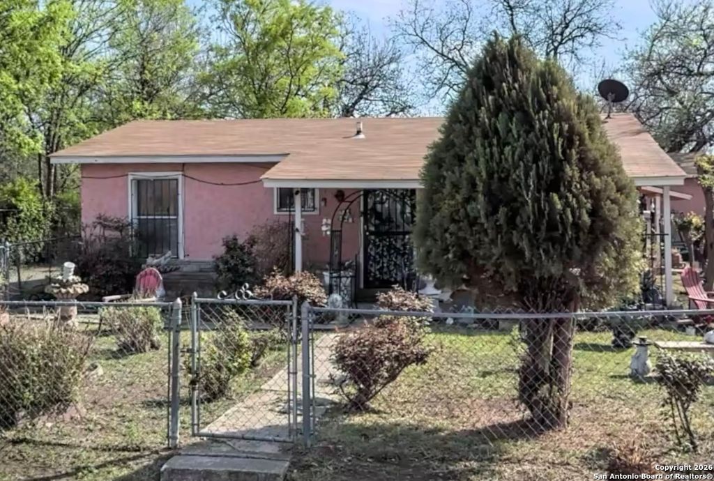 1338 Merida, San Antonio, TX 78207