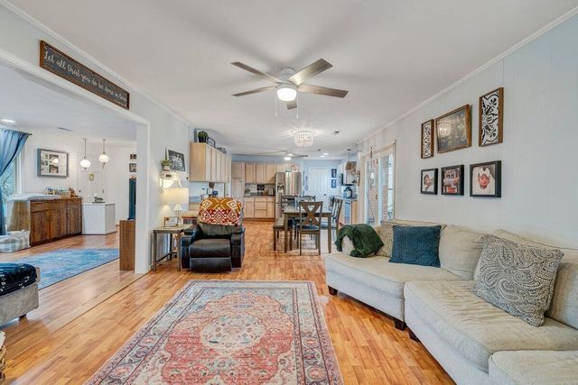 162 Ridgewood DR, Troutville, VA 24175