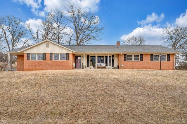162 Ridgewood DR, Troutville, VA 24175