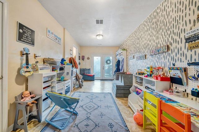 162 Ridgewood DR, Troutville, VA 24175