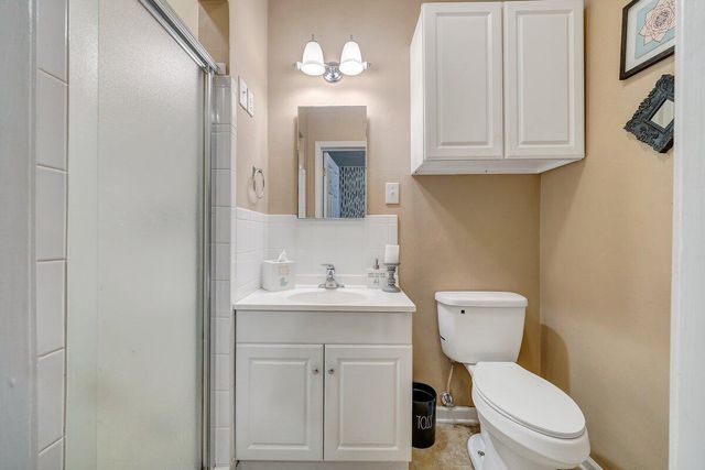 162 Ridgewood DR, Troutville, VA 24175