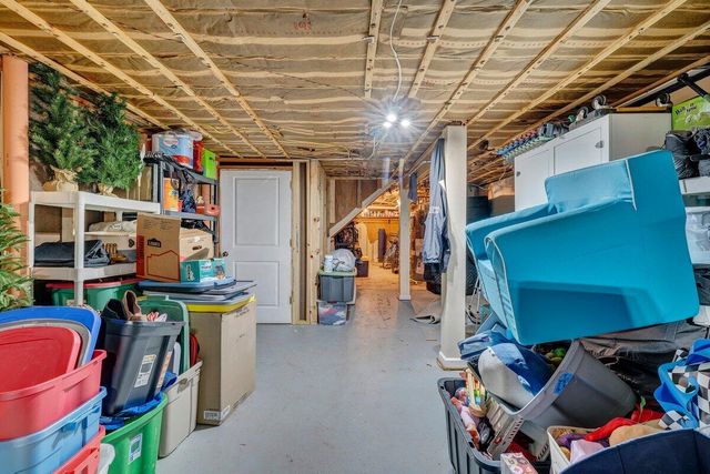 162 Ridgewood DR, Troutville, VA 24175