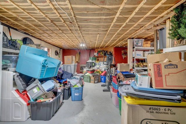 162 Ridgewood DR, Troutville, VA 24175