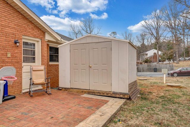 162 Ridgewood DR, Troutville, VA 24175