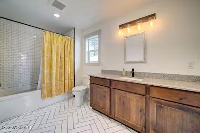 1012 N D ST, Coeur D'alene, ID 83814