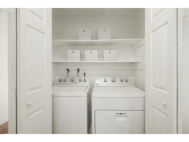 1616 VILLAGE PARK Pl, West Linn, OR 97068
