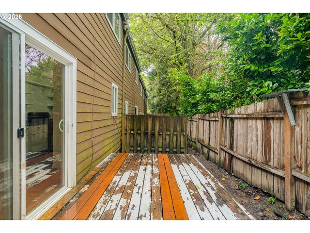 1616 VILLAGE PARK Pl, West Linn, OR 97068