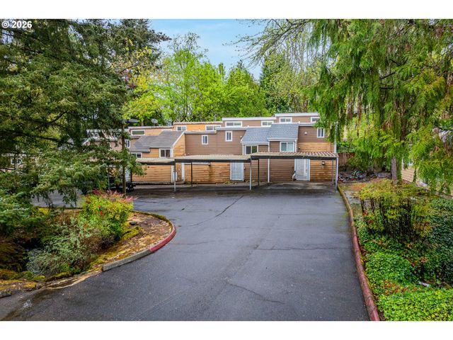1616 VILLAGE PARK Pl, West Linn, OR 97068