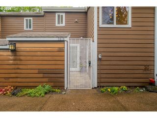 1616 VILLAGE PARK Pl, West Linn, OR 97068