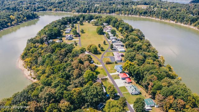 2843 Cannons Point Ln, Mcdaniels, KY 40152