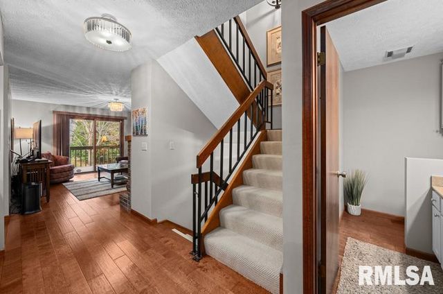 1120 Terrace Park Dr Drive, Bettendorf, IA 52722