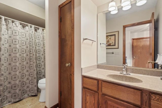 1120 Terrace Park Dr Drive, Bettendorf, IA 52722