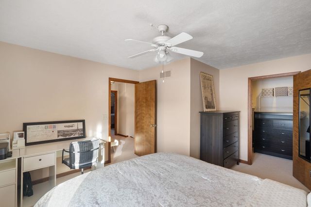 1120 Terrace Park Dr Drive, Bettendorf, IA 52722