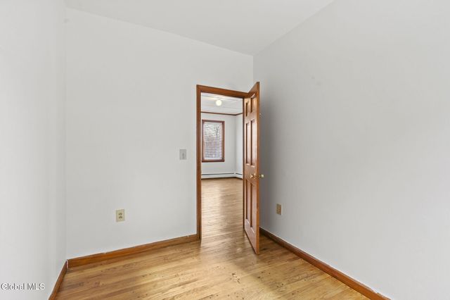 221 N 3rd Avenue, Mechanicville, NY 12118