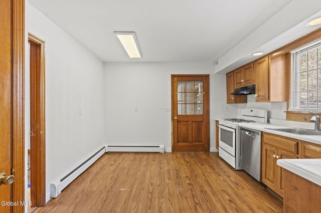 221 N 3rd Avenue, Mechanicville, NY 12118