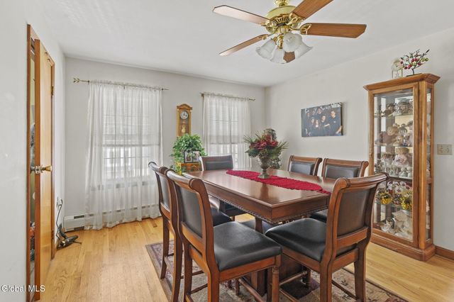 221 N 3rd Avenue, Mechanicville, NY 12118