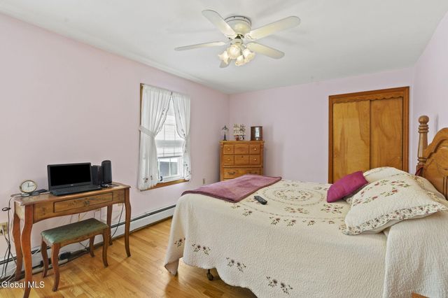 221 N 3rd Avenue, Mechanicville, NY 12118