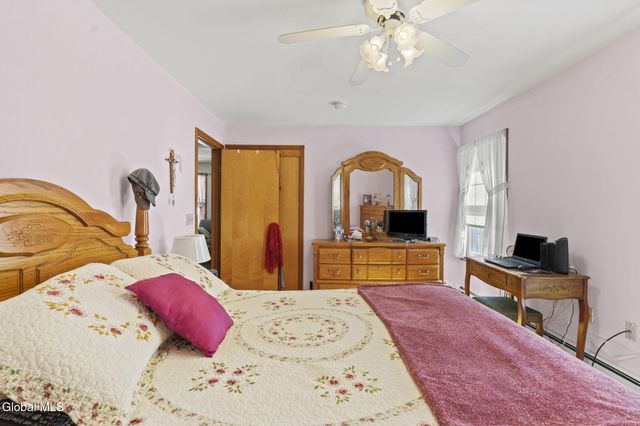 221 N 3rd Avenue, Mechanicville, NY 12118