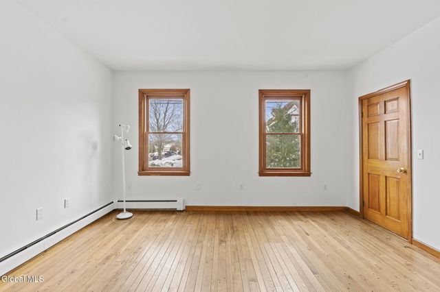 221 N 3rd Avenue, Mechanicville, NY 12118