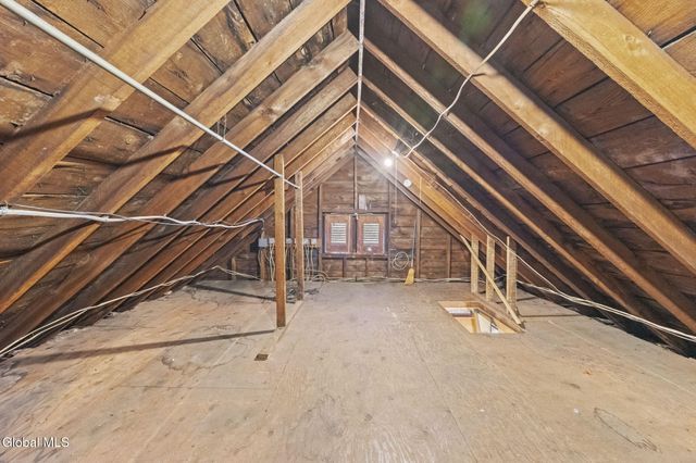 221 N 3rd Avenue, Mechanicville, NY 12118