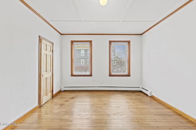 221 N 3rd Avenue, Mechanicville, NY 12118