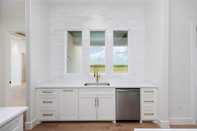 1641 Gemini Acres Dr, Corpus Christi, TX 78415