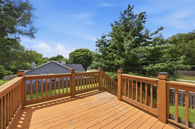 4602 Park Lane, Leavenworth, KS 66048