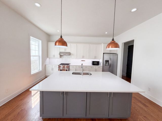 5301 Pennsylvania Ave, Nashville, TN 37209