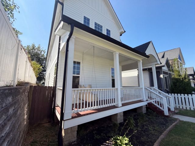 5301 Pennsylvania Ave, Nashville, TN 37209