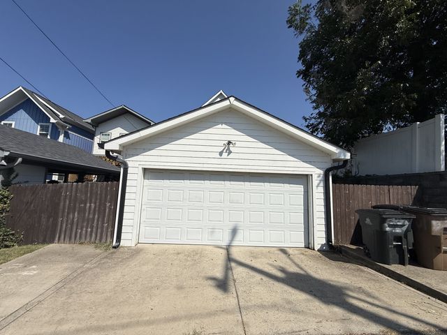 5301 Pennsylvania Ave, Nashville, TN 37209