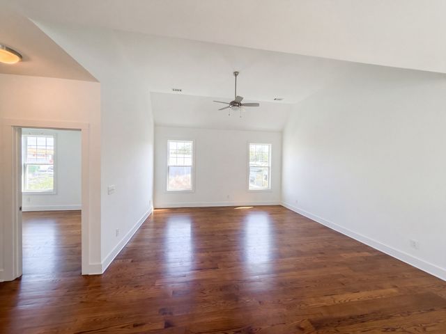 5301 Pennsylvania Ave, Nashville, TN 37209